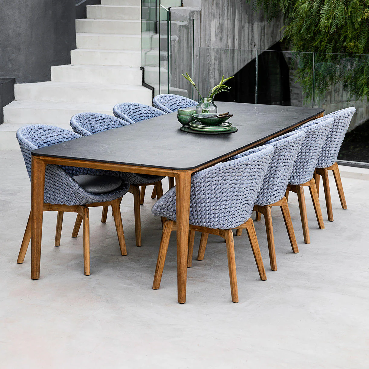 Aspect Dining Table