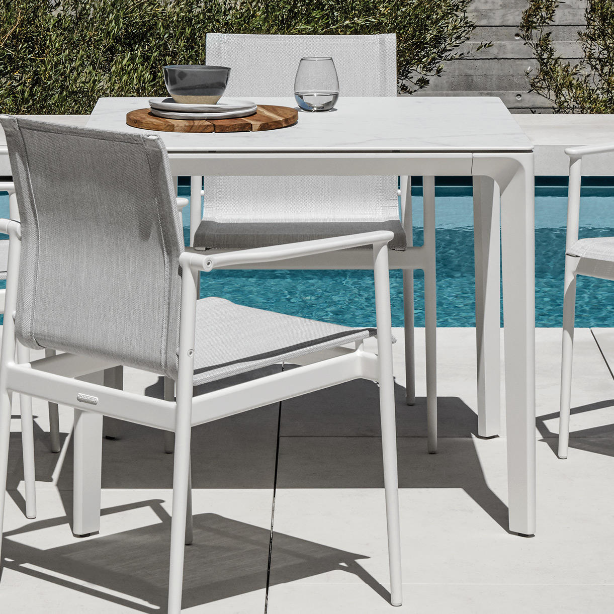 Carver Square Table