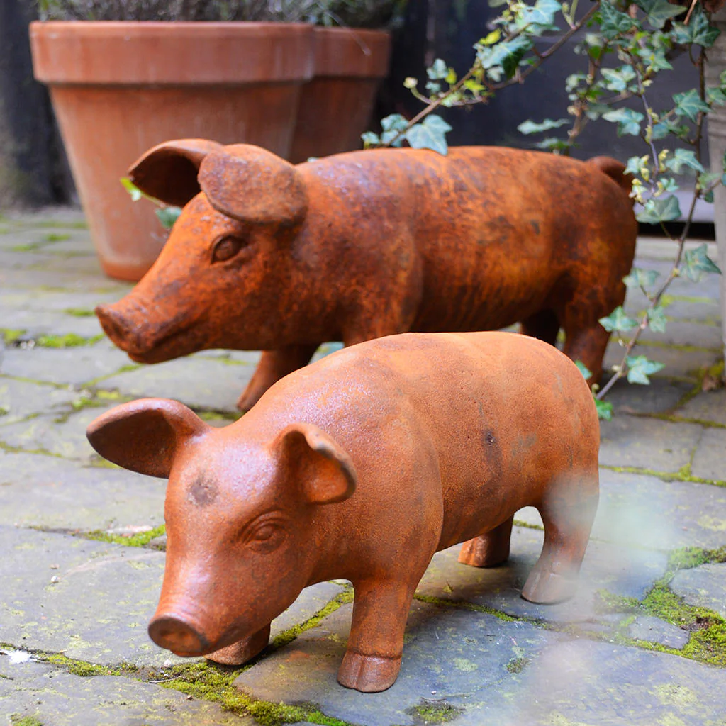 Cast Iron Pigs