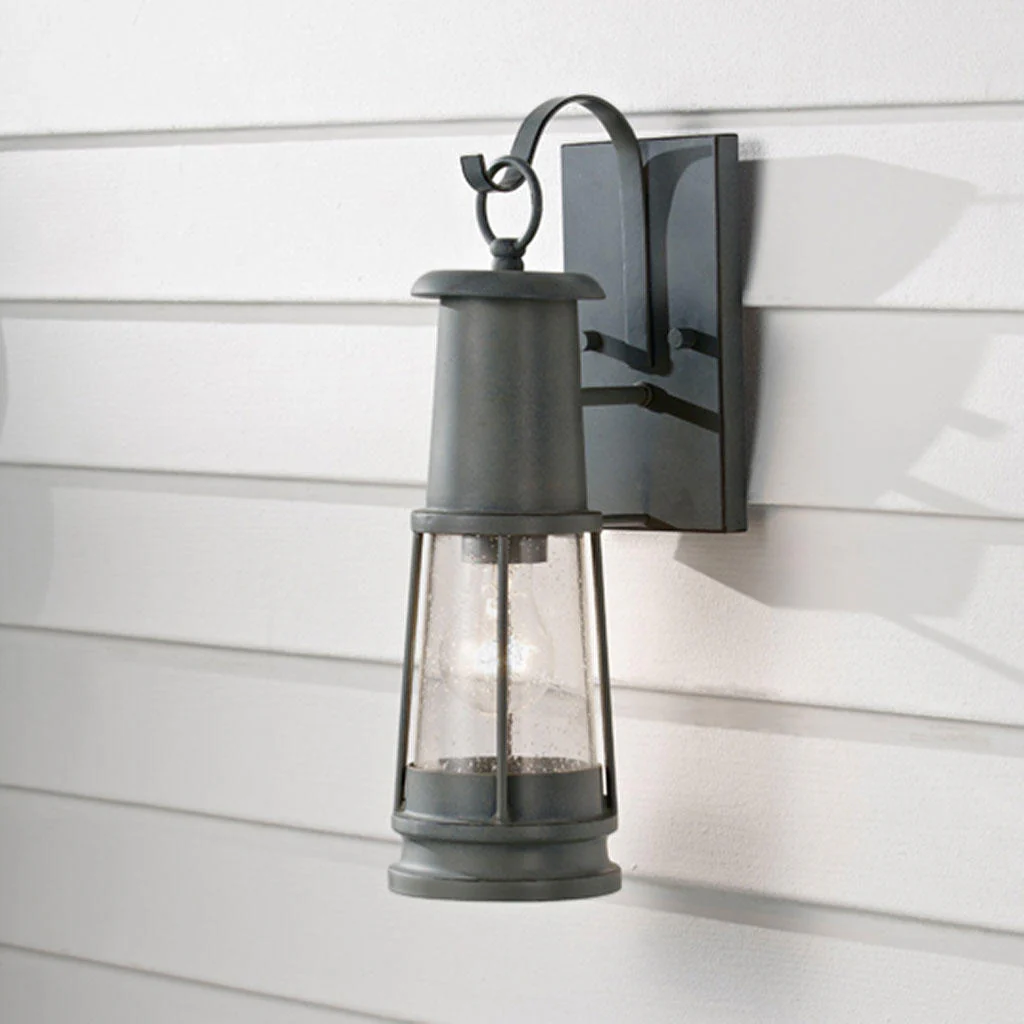 Chelsea Harbor Outdoor Wall Lantern