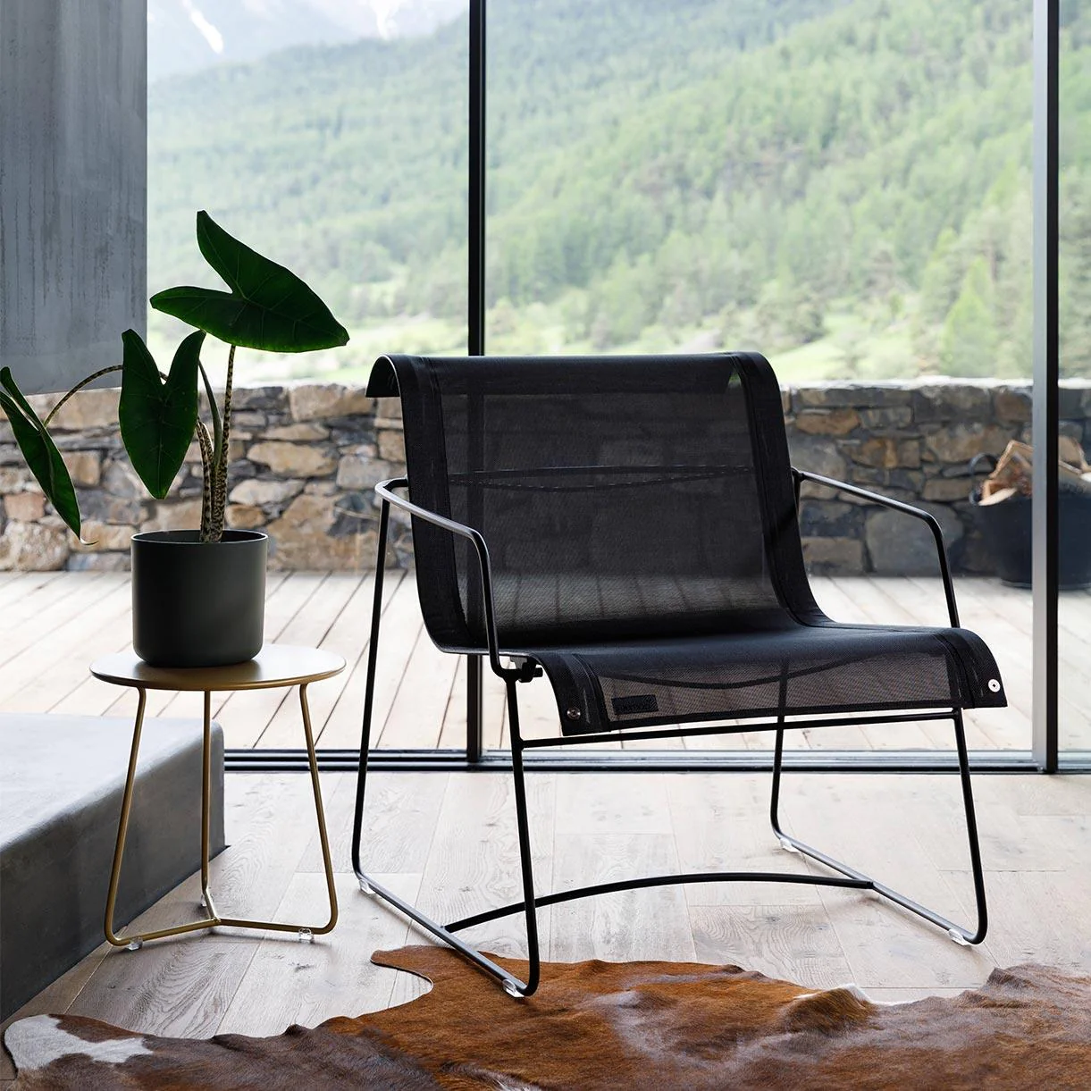 Ellipse Armchair