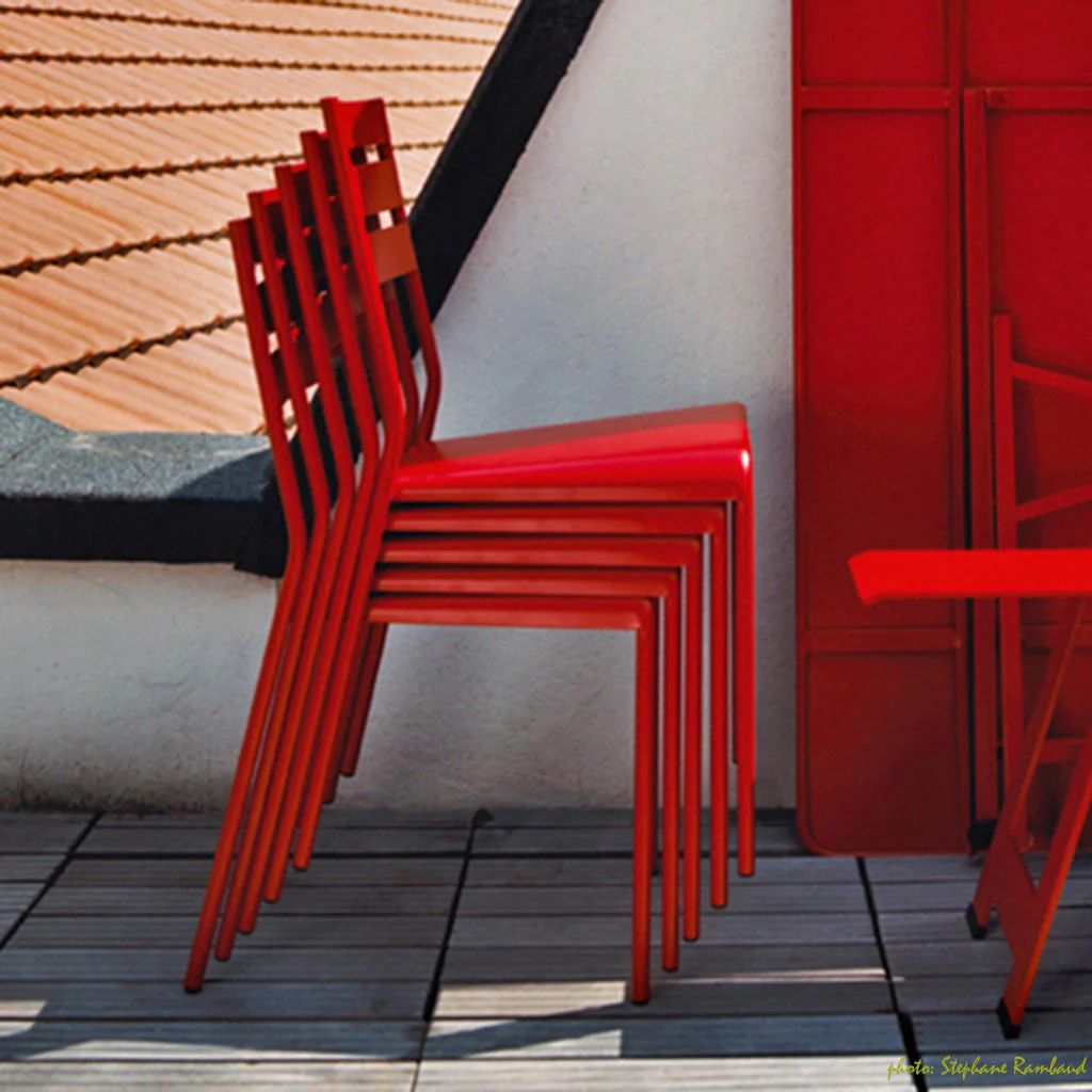 Facto Chair