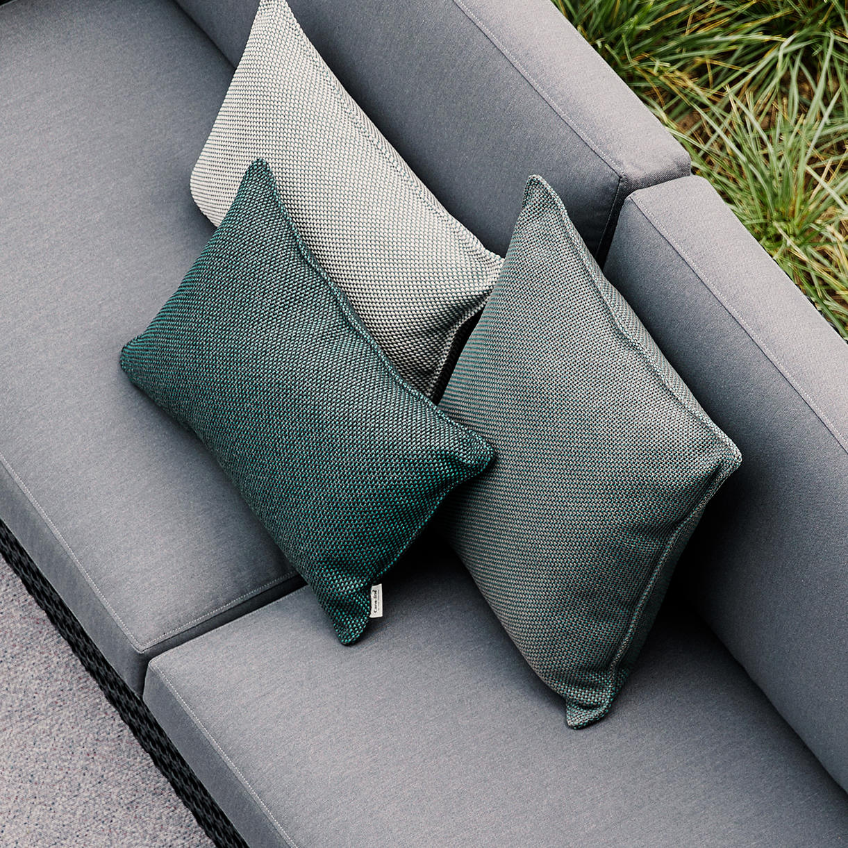 Link Outdoor Scatter Cushion - Image 2