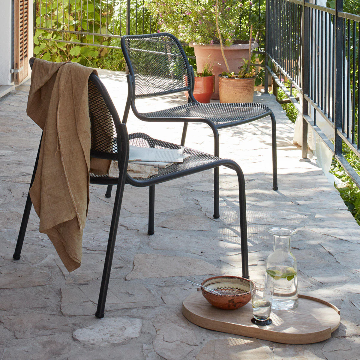 Mira Lounge Chairs