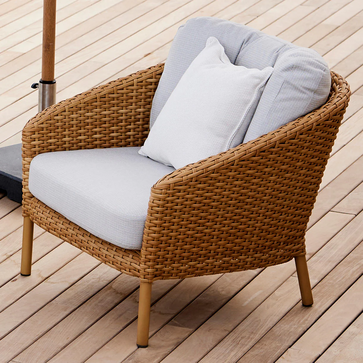 Ocean Large Woven Lounge Chair