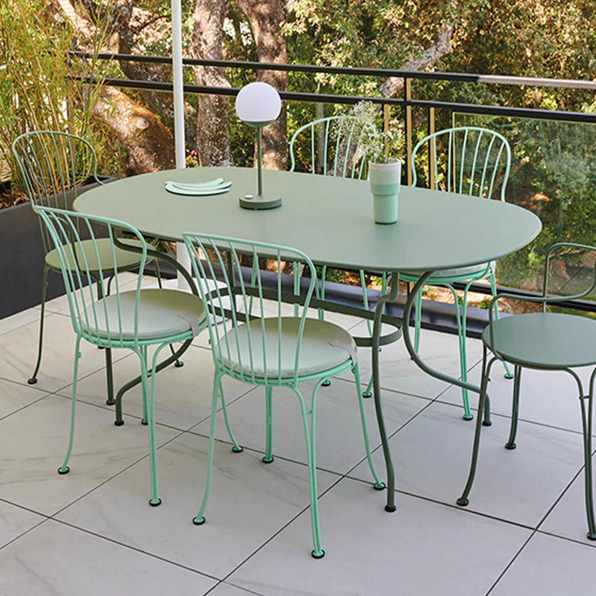 Opera+ Oval 160 x 90cm Table