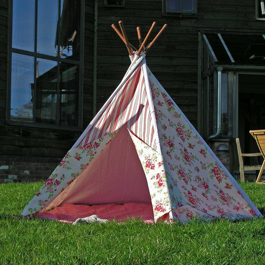 Pink Stripe Print Wigwam