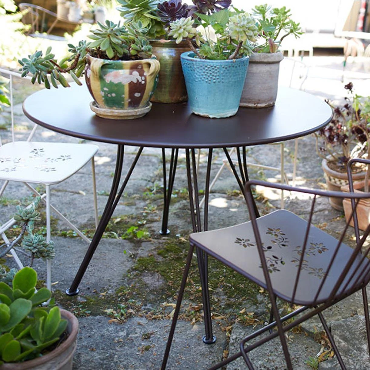 Rendez Vous Table
