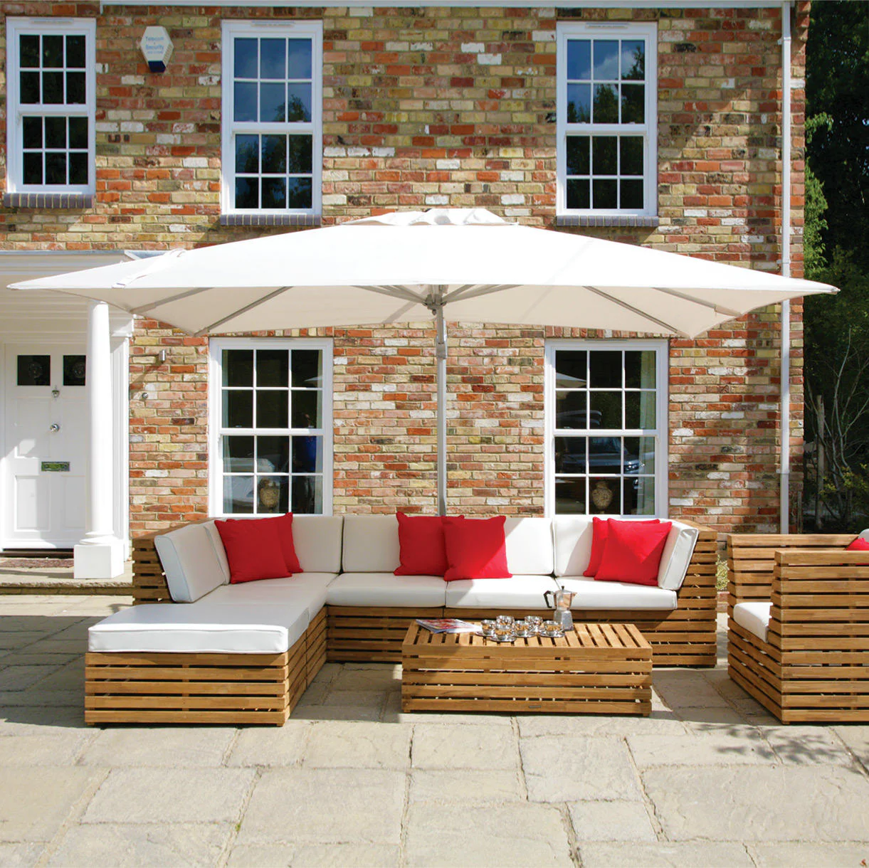 Sunrise Rectangular 3m x 4m LED Cantilever Parasol