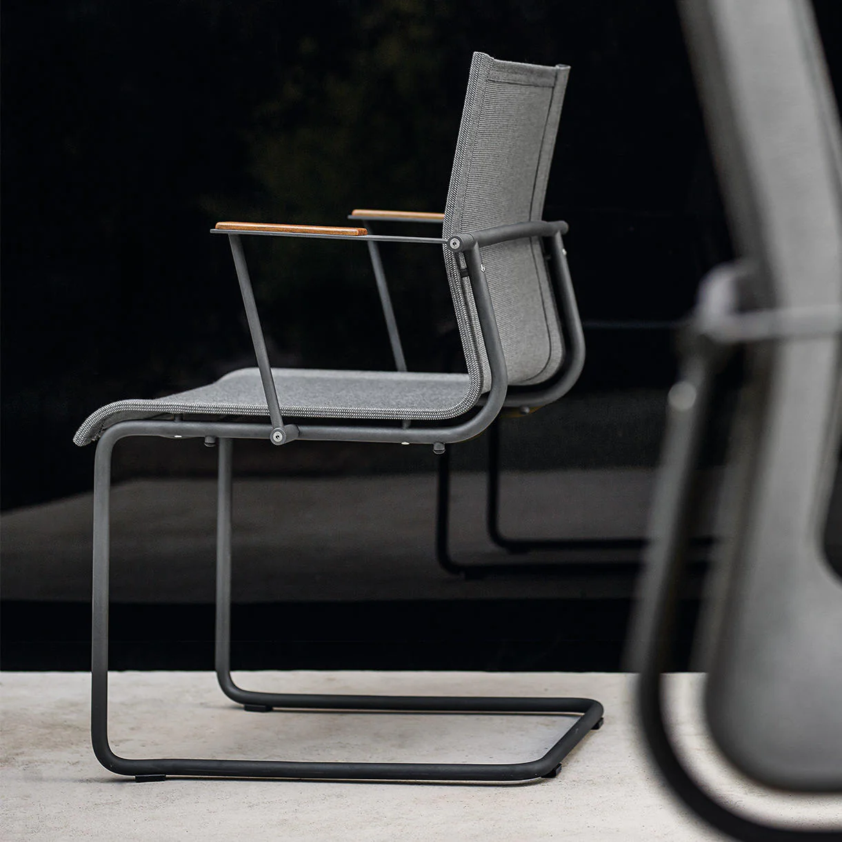 Sway Stacking Chairs with Arms