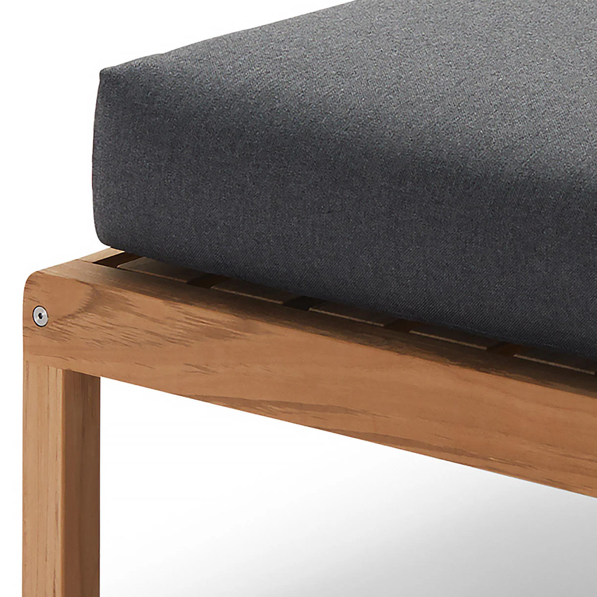 Virkelyst Lounge Footstool - Image 3